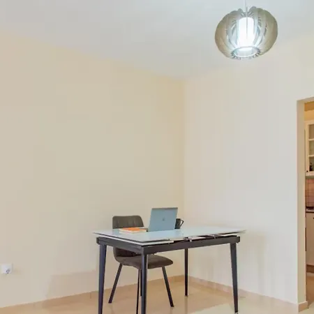 Apartment 2br Sunrise Port View Steps From Finikoudes By Cyprus Horizons Larnaca